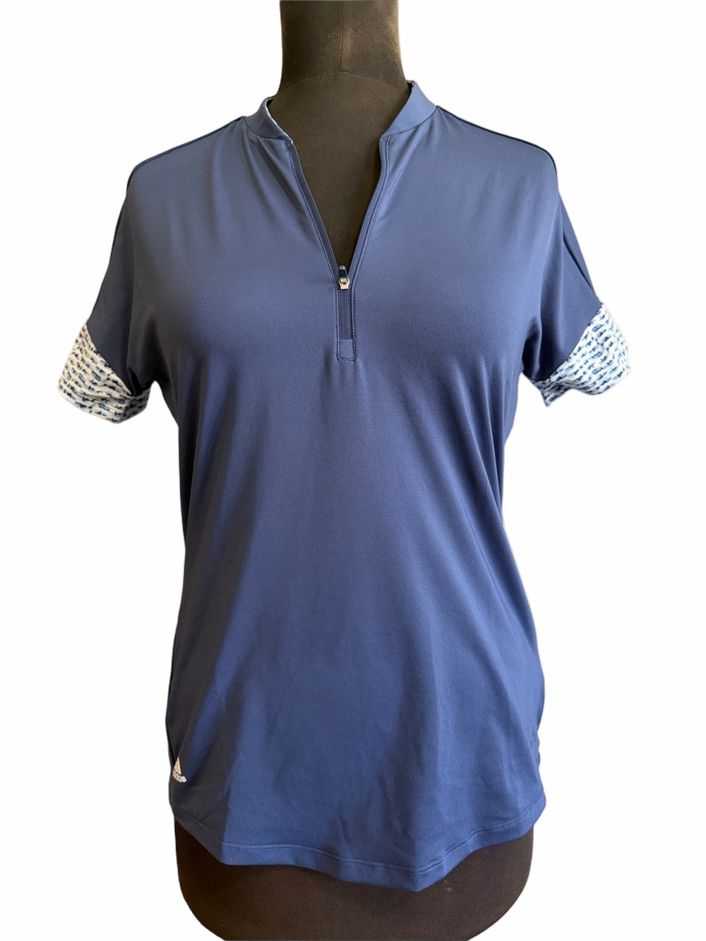 NEW adidas Blue Short-Sleeve Half Zip Golf Tee with Patterned Cuffs, Size M